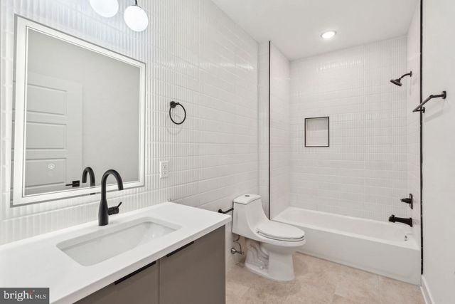 1214 E SUSQUEHANNA AVE, Philadelphia, PA 19125