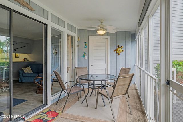 102 RIVER BEND Court A, Welaka, FL 32193