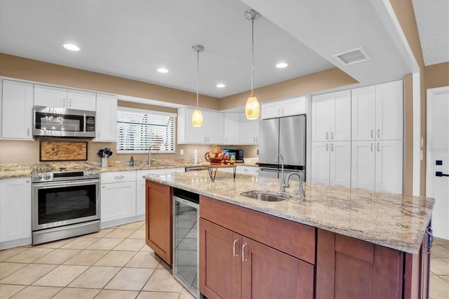 1051 ROYAL TROON COURT, Tarpon Springs, FL 34688