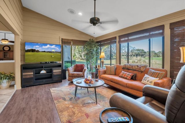 1051 ROYAL TROON COURT, Tarpon Springs, FL 34688