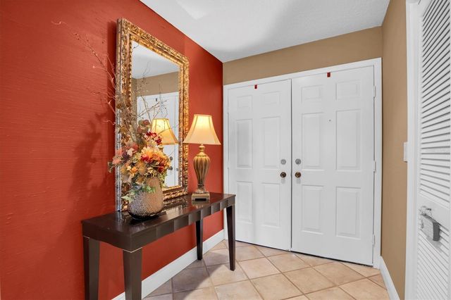 1051 ROYAL TROON COURT, Tarpon Springs, FL 34688