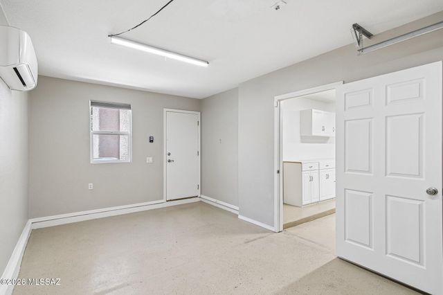 952 S Rincon Rising Road, Tucson, AZ 85748