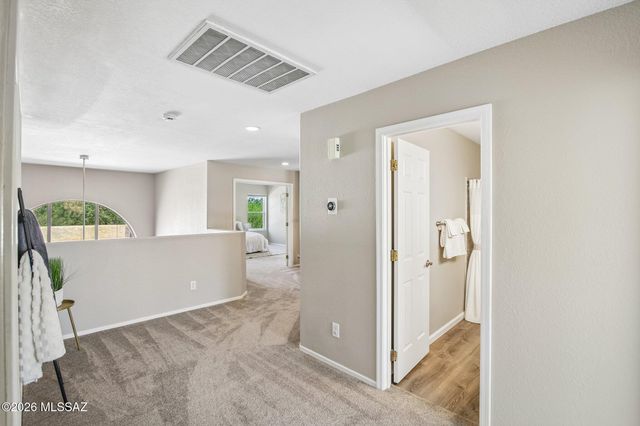 952 S Rincon Rising Road, Tucson, AZ 85748