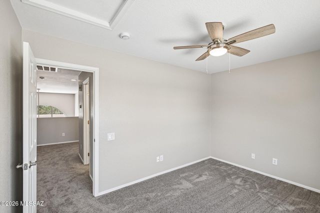 952 S Rincon Rising Road, Tucson, AZ 85748