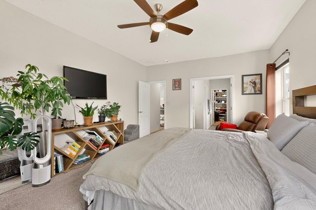 5823 Ermemin Avenue NW, Albuquerque, NM 87114