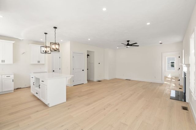 306 Fisher Rd, Holden, MA 01520