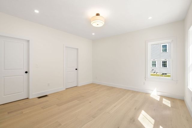 306 Fisher Rd, Holden, MA 01520