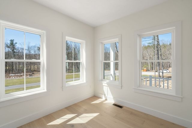 306 Fisher Rd, Holden, MA 01520