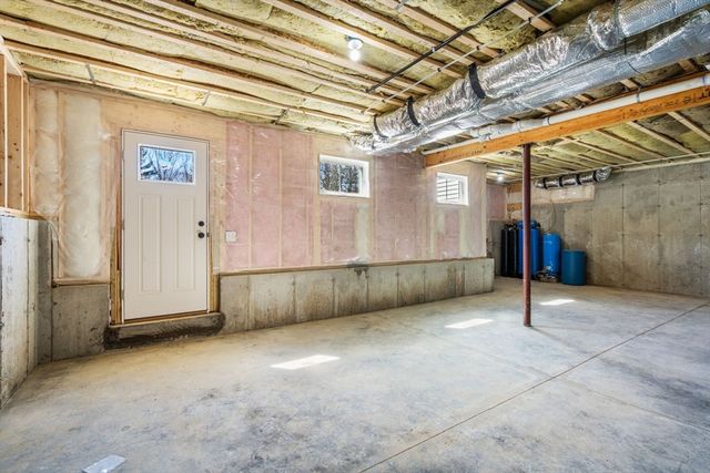 306 Fisher Rd, Holden, MA 01520