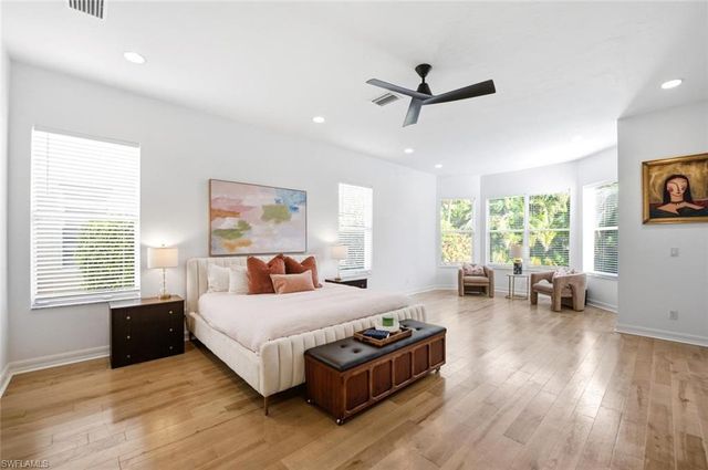 2292 Guadelupe DR, Naples, FL 34119