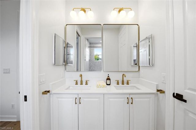 2292 Guadelupe DR, Naples, FL 34119