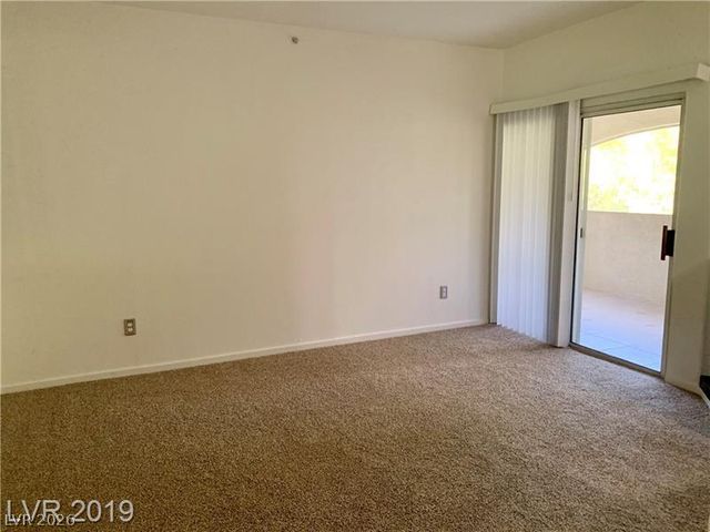 6480 Annie Oakley Drive 423, Las Vegas, NV 89120