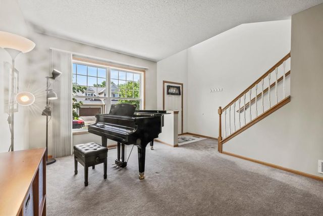 14004 52nd Avenue N, Plymouth, MN 55446