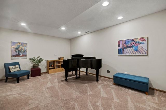 14004 52nd Avenue N, Plymouth, MN 55446