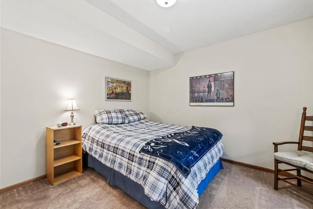 14004 52nd Avenue N, Plymouth, MN 55446