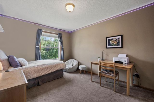 14004 52nd Avenue N, Plymouth, MN 55446