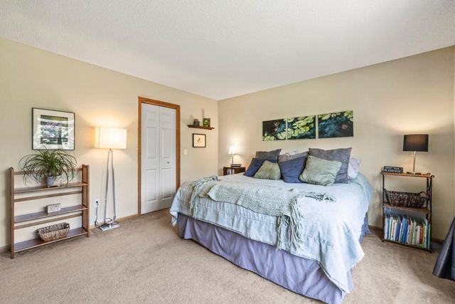 14004 52nd Avenue N, Plymouth, MN 55446