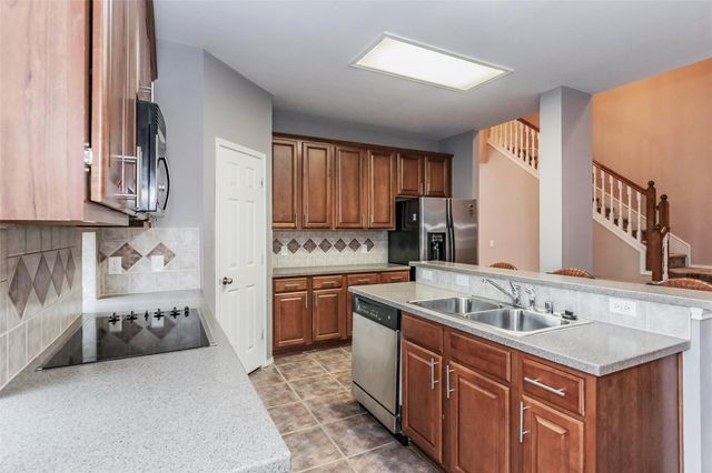 3009 Saint Lynda Drive, Mansfield, TX 76063