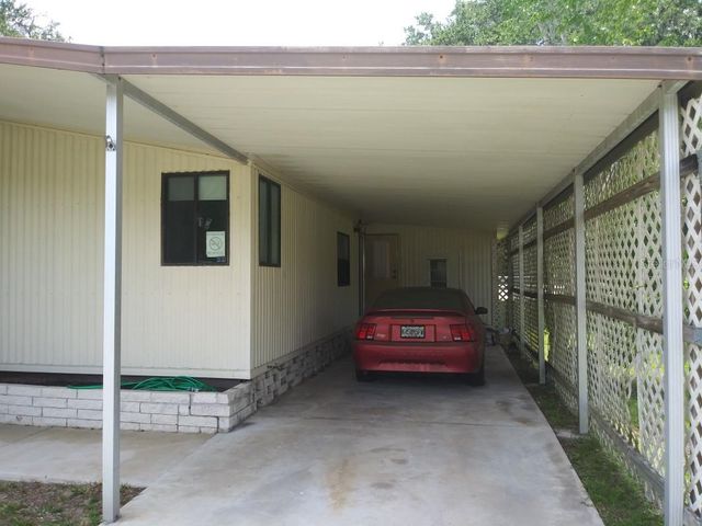 22 CANAL COURT, Lake Panasoffkee, FL 33538
