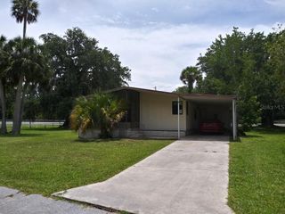 22 CANAL COURT, Lake Panasoffkee, FL 33538