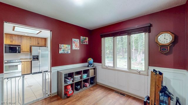 5901 Hawthorne Hollow, North Ridgeville, OH 44039