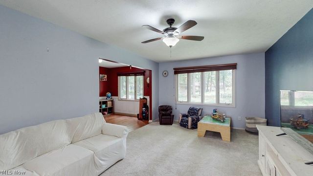 5901 Hawthorne Hollow, North Ridgeville, OH 44039