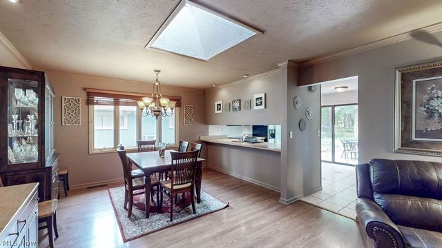 5901 Hawthorne Hollow, North Ridgeville, OH 44039