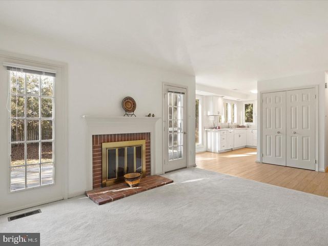 7004 DREAMS WAY CT, Alexandria, VA 22315