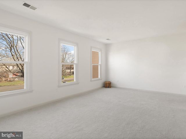 7004 DREAMS WAY CT, Alexandria, VA 22315