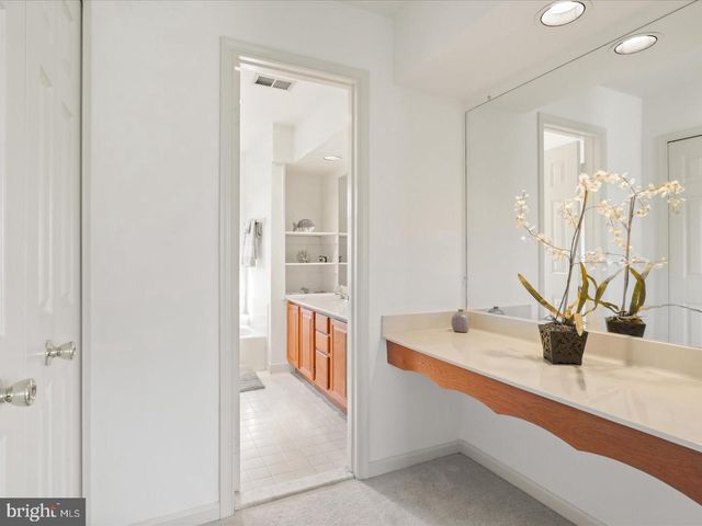 7004 DREAMS WAY CT, Alexandria, VA 22315