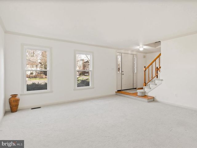 7004 DREAMS WAY CT, Alexandria, VA 22315