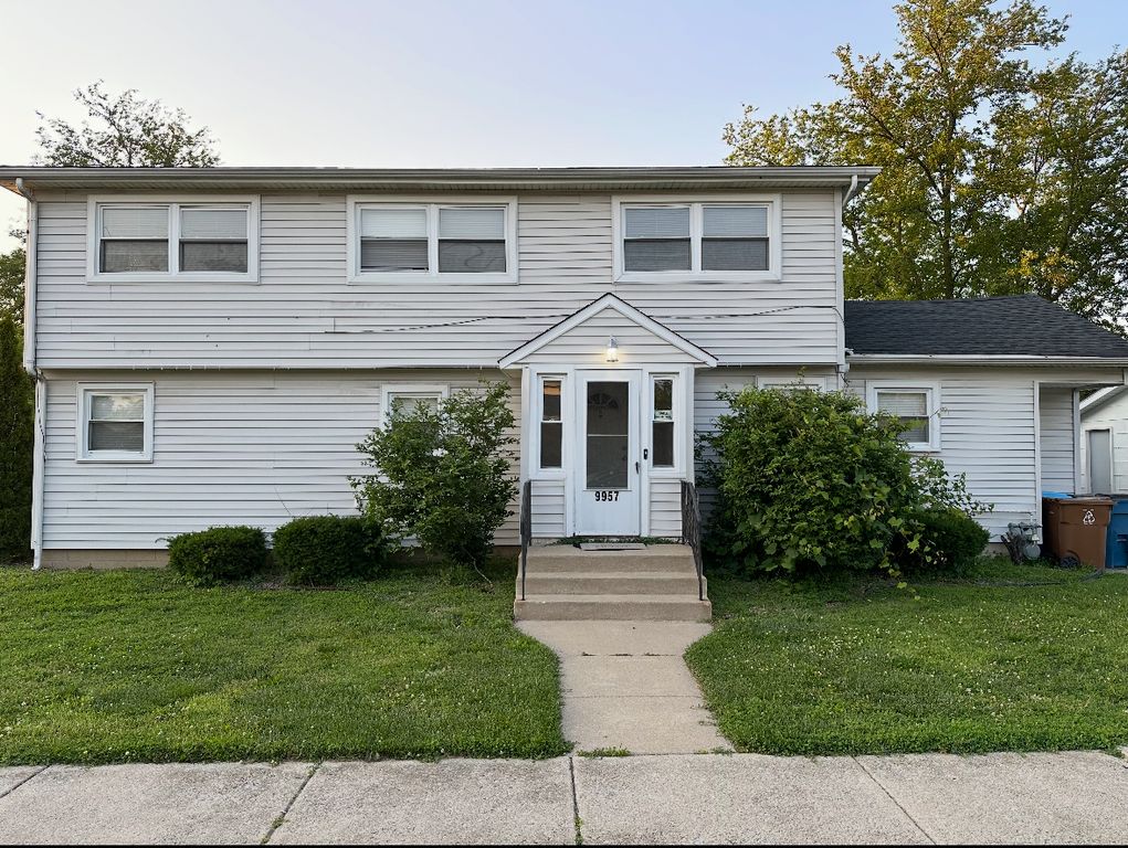 9957 Moody Avenue, Oak Lawn, IL 60453