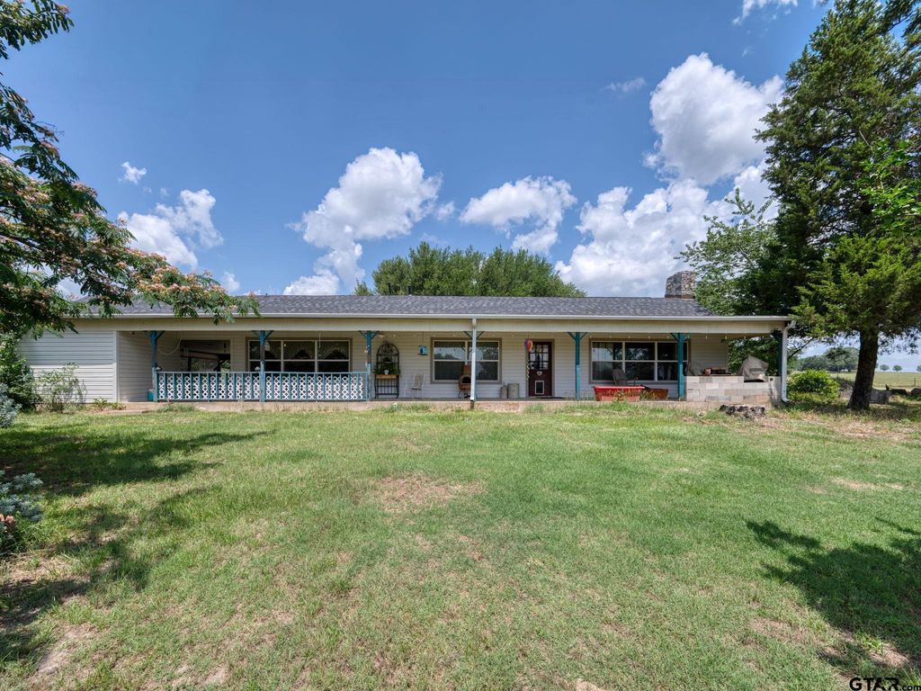 2942 VZ 4702, Ben Wheeler, TX 75754