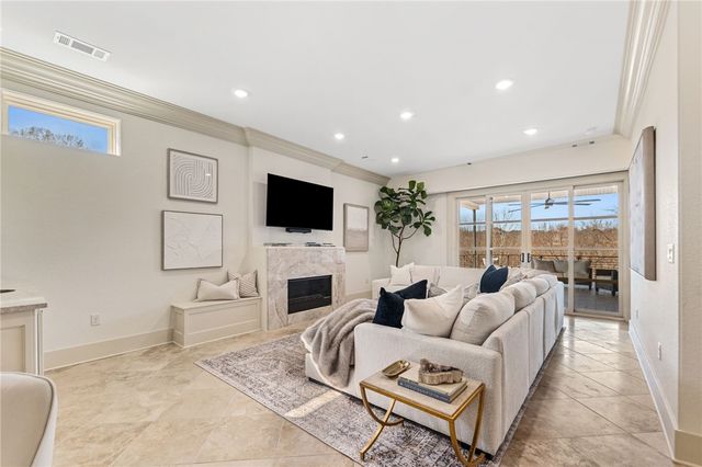 837 N Gregg Avenue, Fayetteville, AR 72701