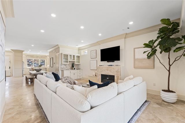 837 N Gregg Avenue, Fayetteville, AR 72701