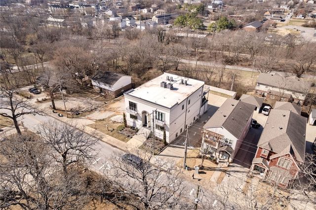 837 N Gregg Avenue, Fayetteville, AR 72701