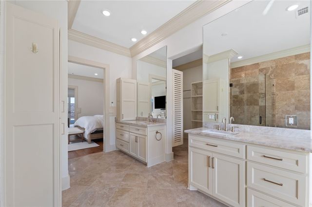 837 N Gregg Avenue, Fayetteville, AR 72701