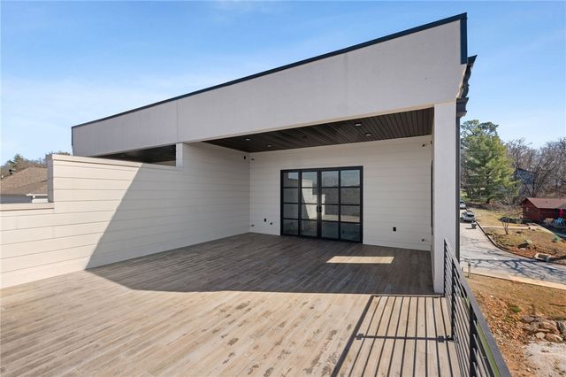 837 N Gregg Avenue, Fayetteville, AR 72701