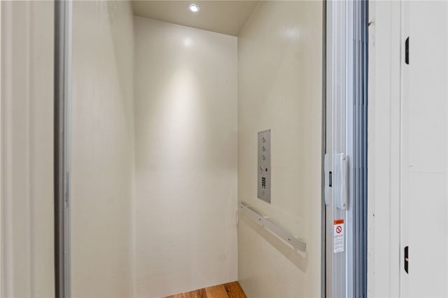 837 N Gregg Avenue, Fayetteville, AR 72701