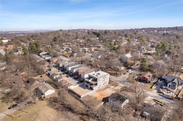 837 N Gregg Avenue, Fayetteville, AR 72701