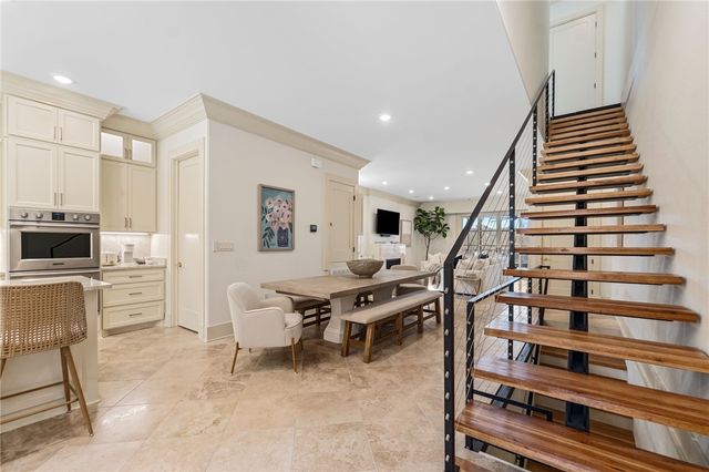 837 N Gregg Avenue, Fayetteville, AR 72701