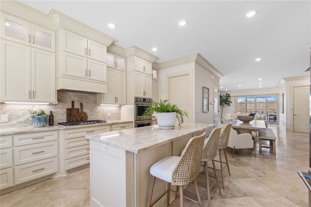 837 N Gregg Avenue, Fayetteville, AR 72701