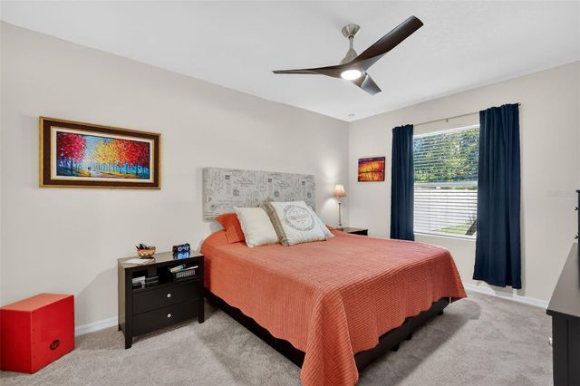 33692 SKY BLOSSOM CIRCLE, Leesburg, FL 34788