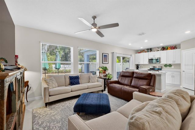 33692 SKY BLOSSOM CIRCLE, Leesburg, FL 34788