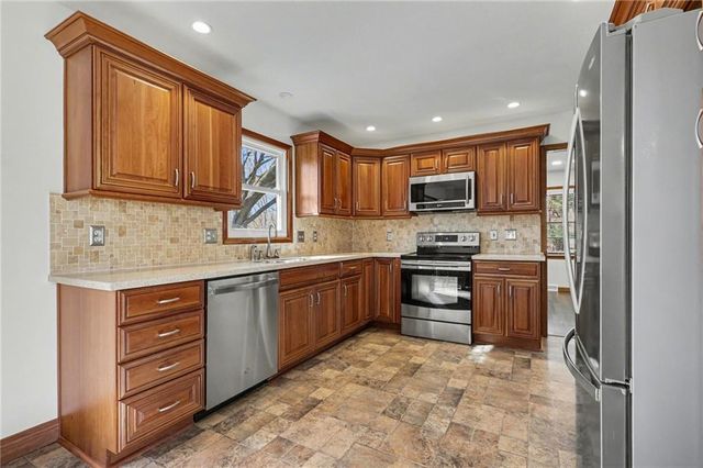 2822 N 83rd Terrace, Kansas City, KS 66109