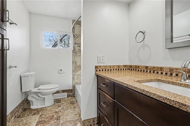 2822 N 83rd Terrace, Kansas City, KS 66109