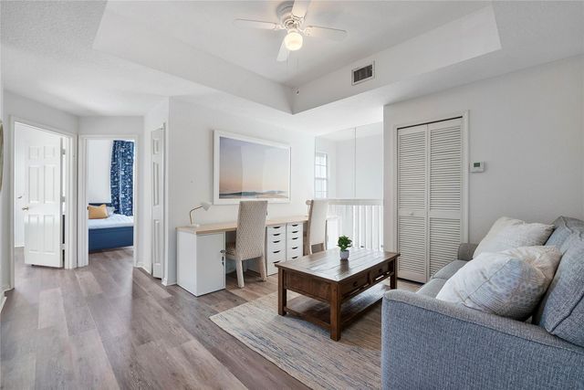 10573 NW 56th Pl, Coral Springs, FL 33076