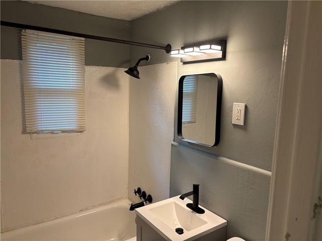 667 Thurmond Street NW, Atlanta, GA 30314