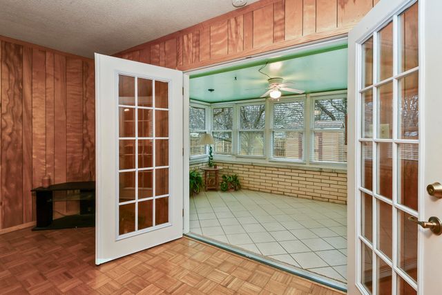 1962 S Westwood Avenue, Springfield, MO 65807