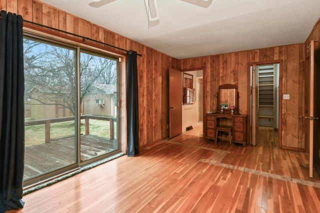 1962 S Westwood Avenue, Springfield, MO 65807